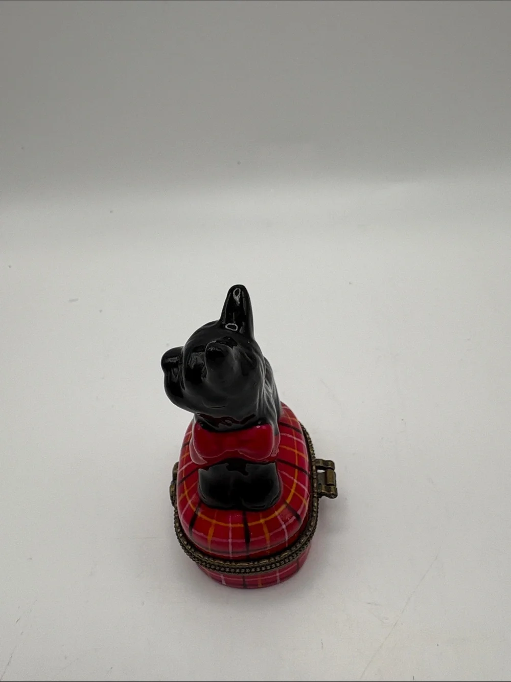 Black Ceramic Scottie Dog Trinket Box on Red Plaid Base